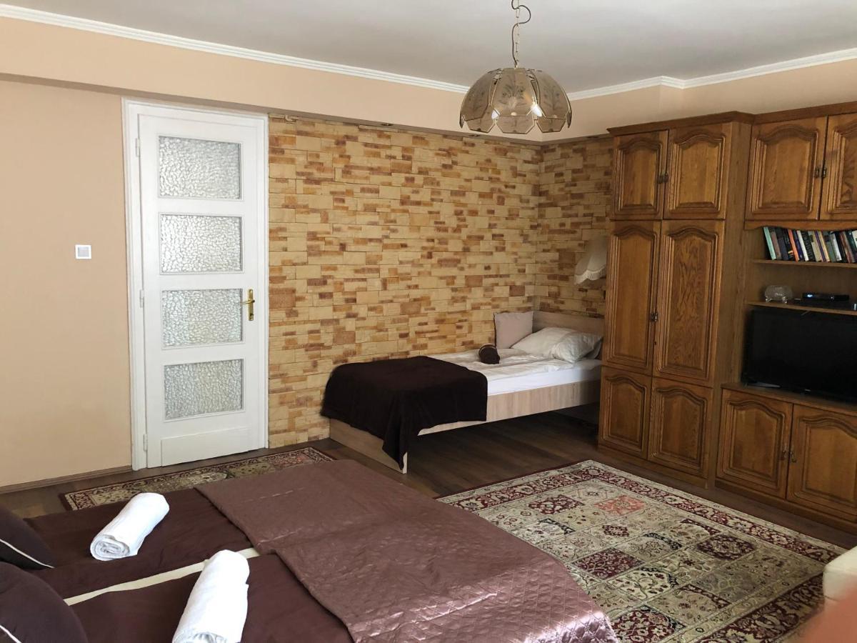 Renata Vendeghaz Hotel Eger Exterior foto
